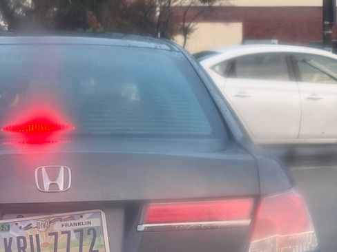 Used 2017 Nissan Sentra S image 6