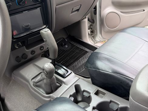 Used 2004 Toyota Tacoma 4x4 Double Cab image 16