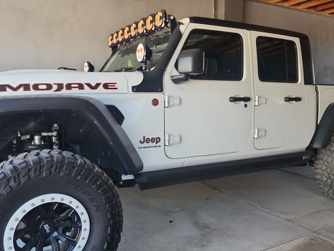 Used 2023 Jeep Gladiator Mojave w/ Trailer Tow Package image 14