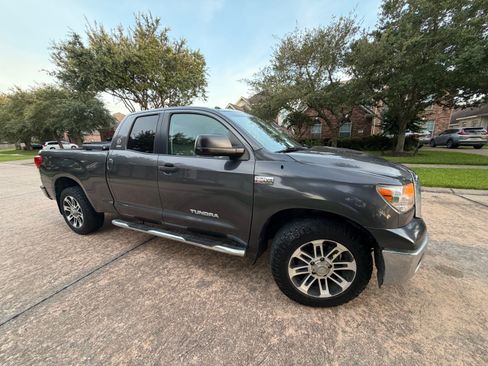 Used 2012 Toyota Tundra 2WD Double Cab w/ SR5 Pkg image 1