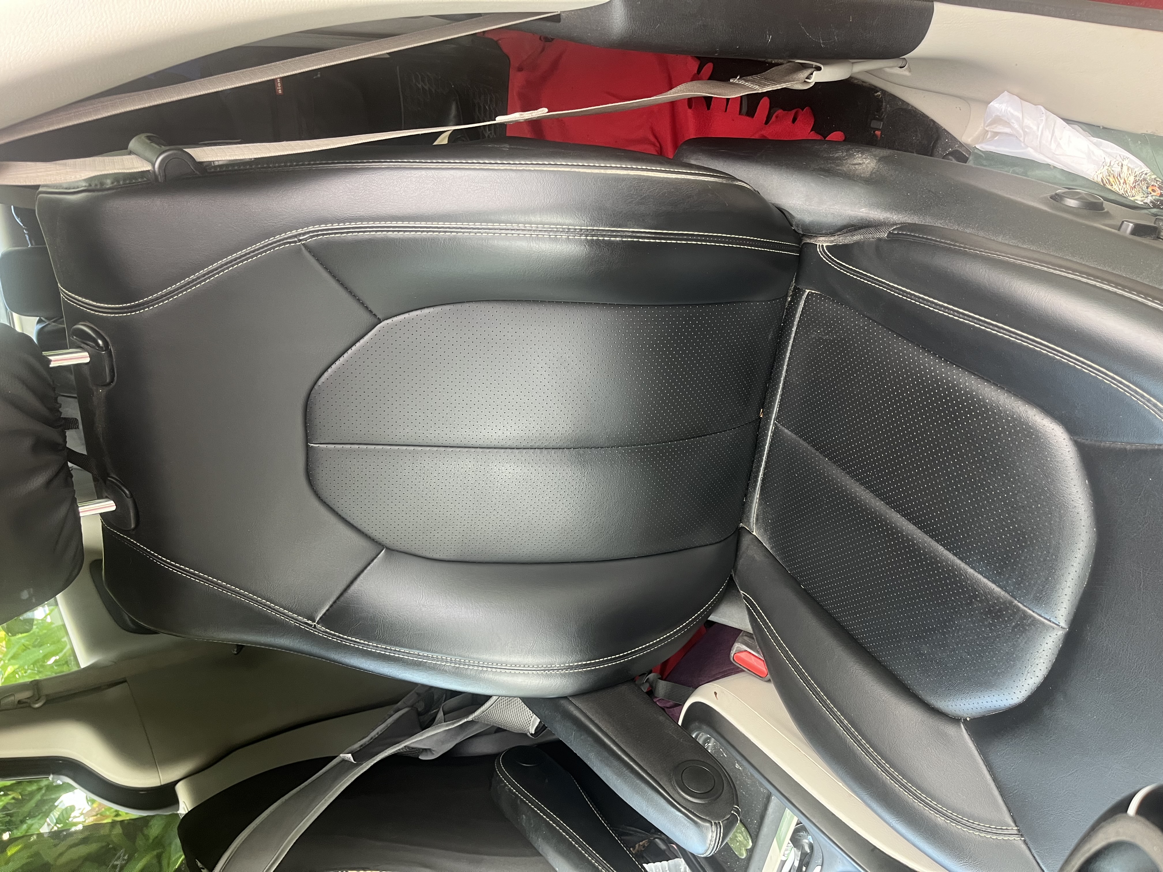 Used 2020 Chrysler Voyager Lxi FWD image 11