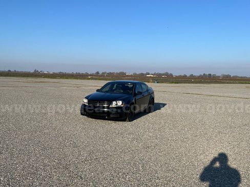 Used 2014 Dodge Avenger SE w/ Blacktop Package image 24