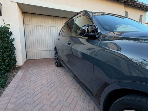 Used 2026 BMW X7 M60i image 9