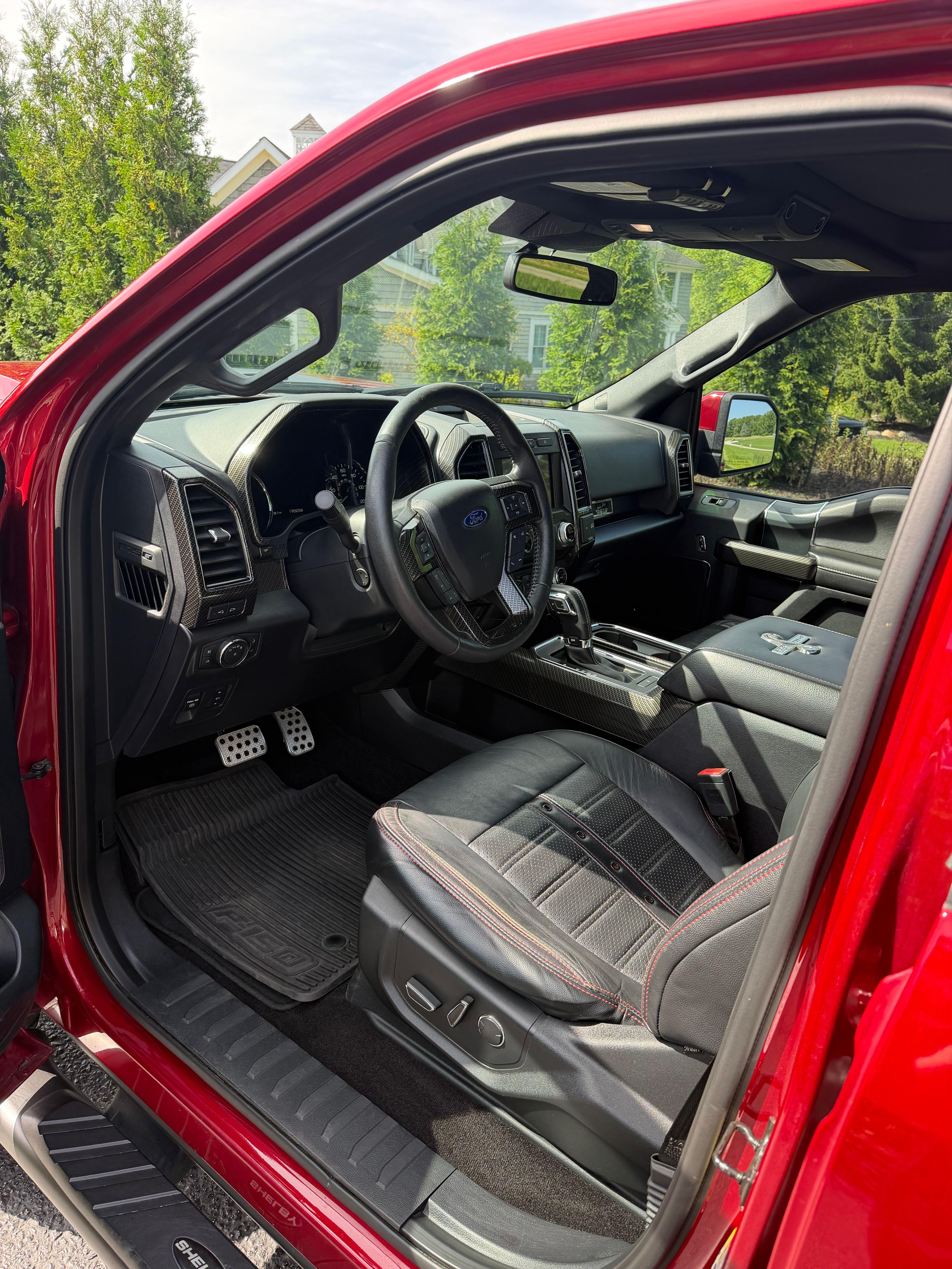 Used 2018 Ford F150 Lariat w/ Equipment Group 502A Luxury AWD/4WD image 6