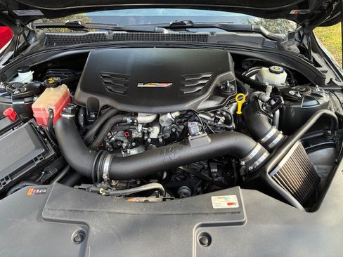 Used 2017 Cadillac ATS V w/ Luxury Package image 18