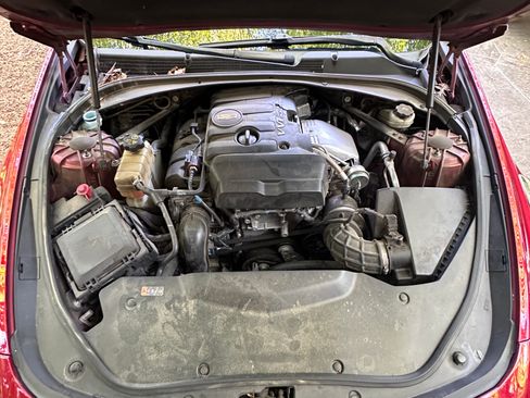 Used 2015 Cadillac CTS Luxury RWD image 2