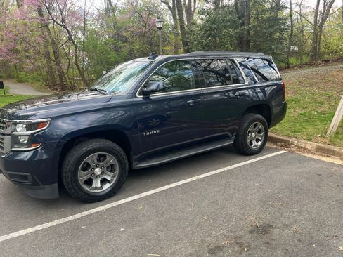 Used 2019 Chevrolet Tahoe LS image 1