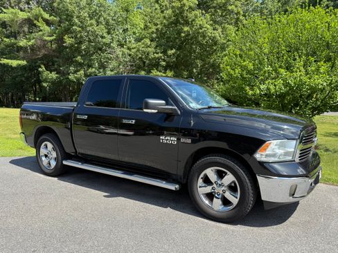 Used 2017 RAM 1500 Big Horn AWD/4WD image 1