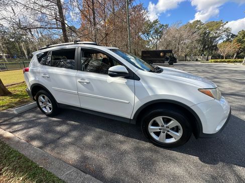 Used 2013 Toyota RAV4 XLE image 11