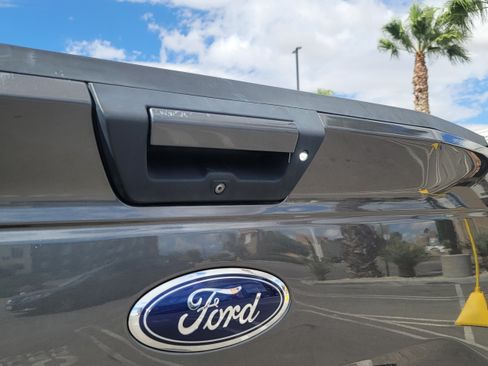 Used 2016 Ford F150 XLT w/ Equipment Group 302A Luxury image 13