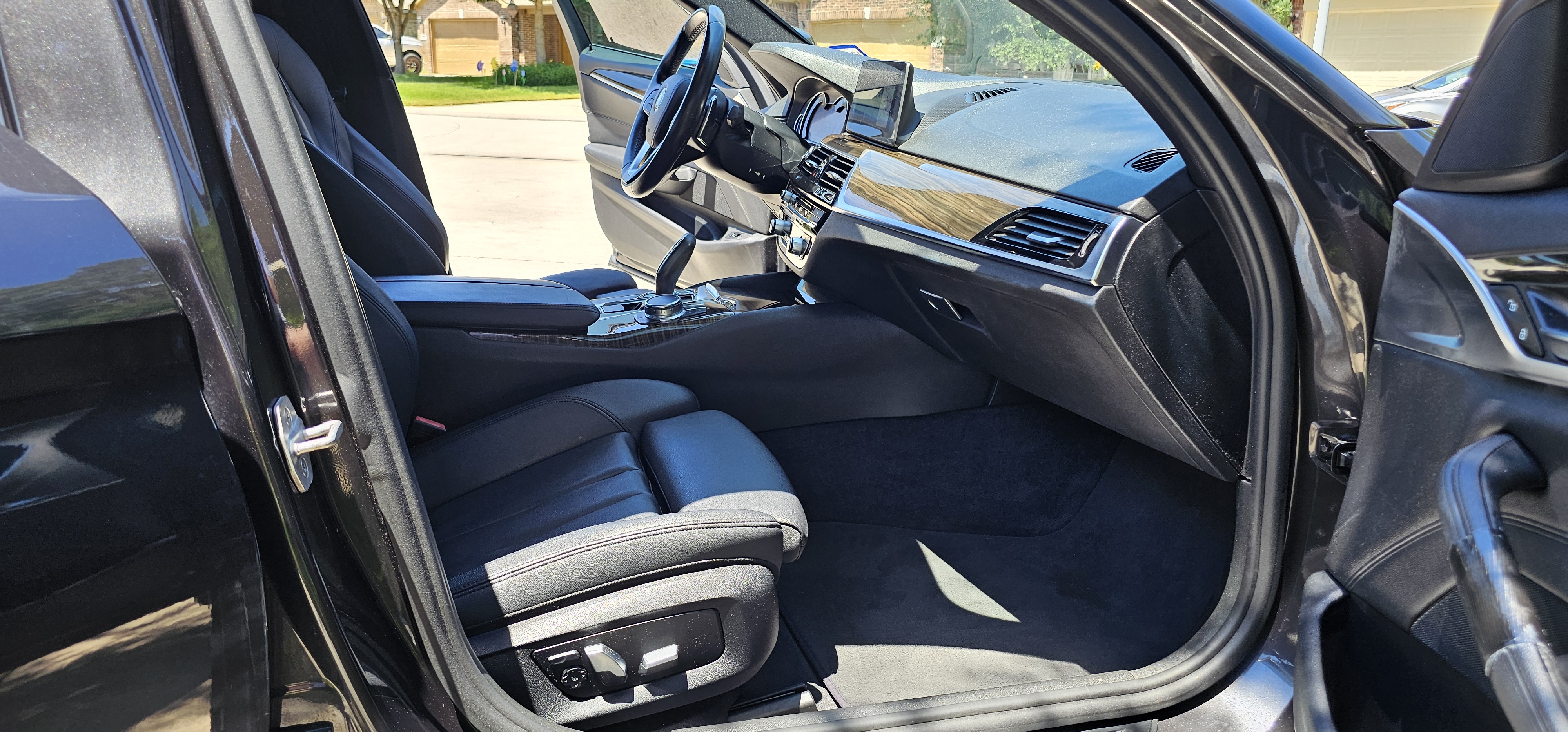 Used 2018 BMW 530i RWD image 11