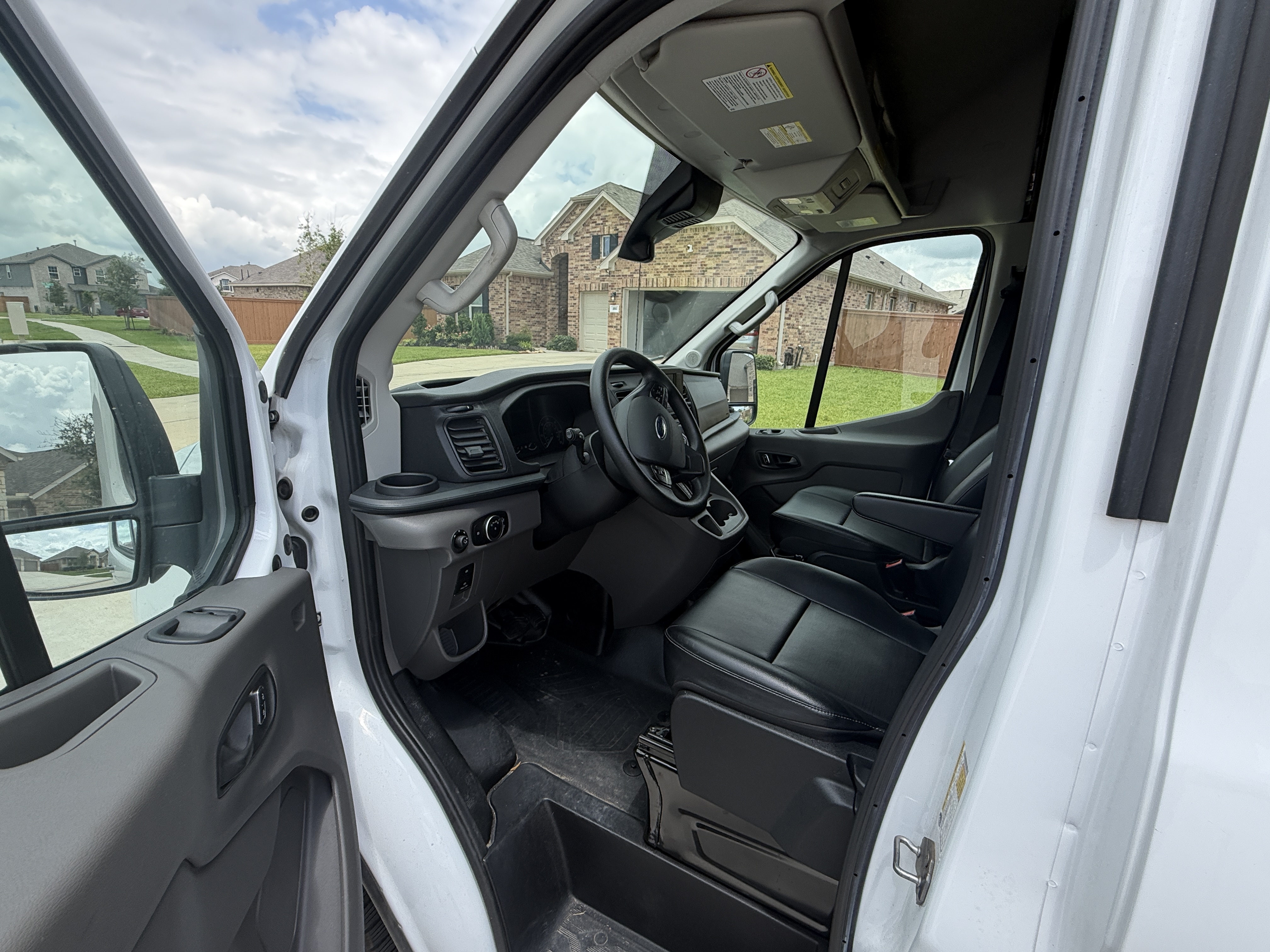 Used 2024 Ford Transit 250 148 High Roof Extended RWD image 1