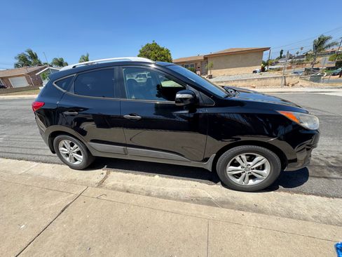 Used 2012 Hyundai Tucson GLS FWD image 5