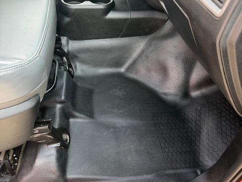 Used 2018 RAM 3500 Tradesman w/ Chrome Appearance Group AWD/4WD image 12