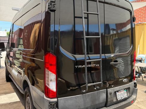 Used 2015 Ford Transit 250 130 Medium Roof RWD image 4