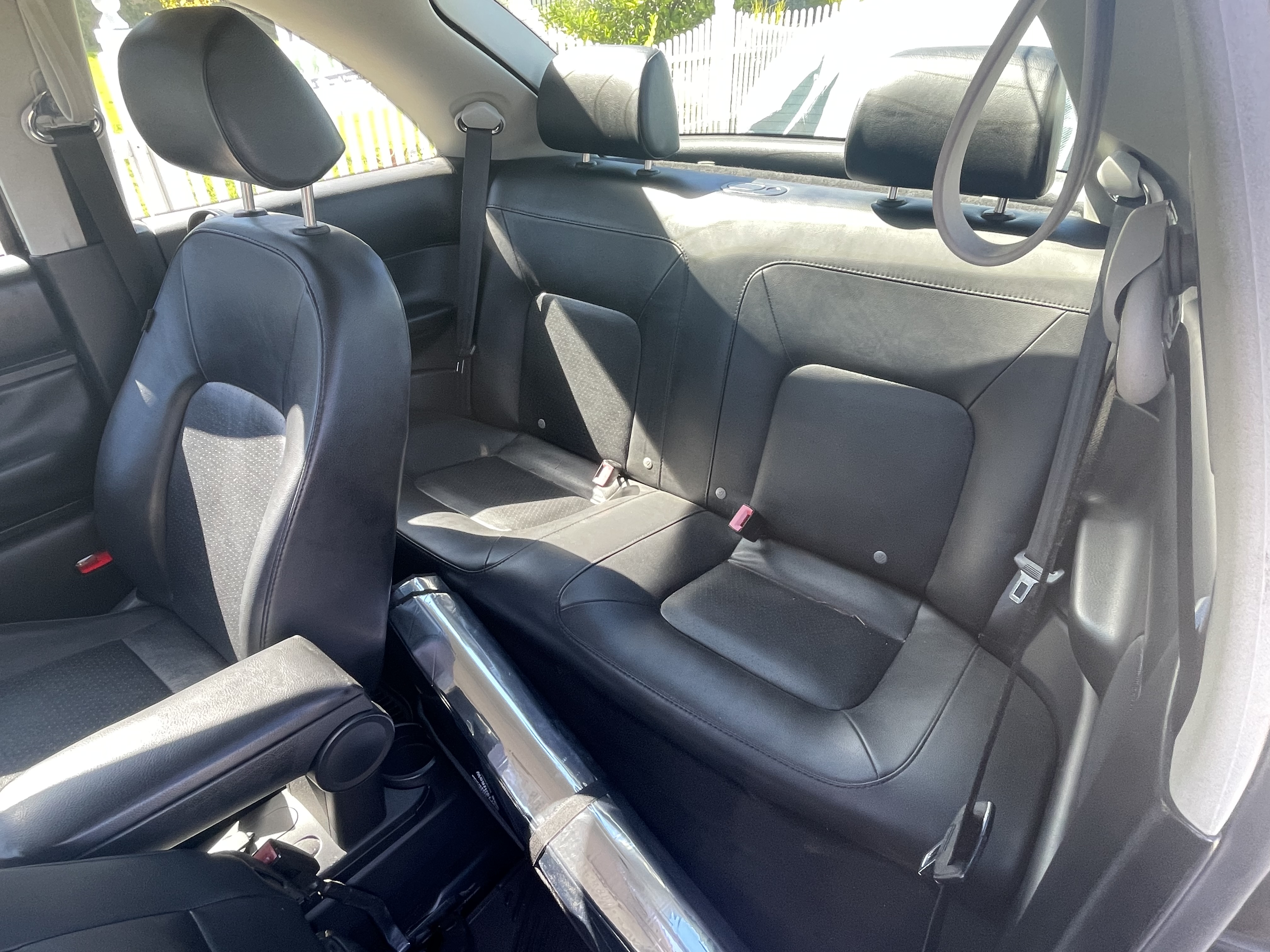 Used 2009 Volkswagen Beetle S FWD image 10