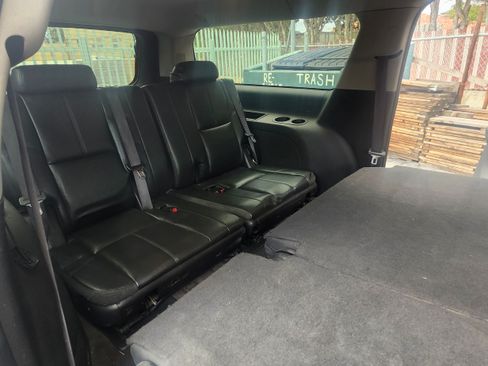 Used 2013 GMC Yukon XL SLT image 8