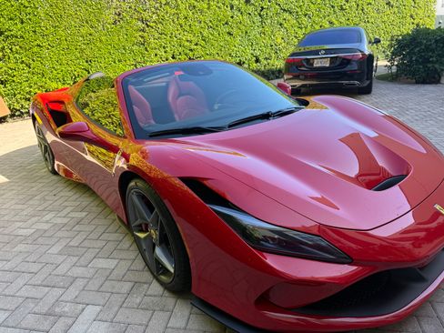 Used 2022 Ferrari F8 Tributo image 13