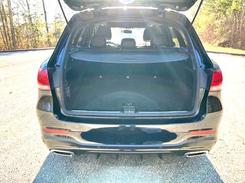Used 2021 Mercedes-Benz GLC 300 image 5