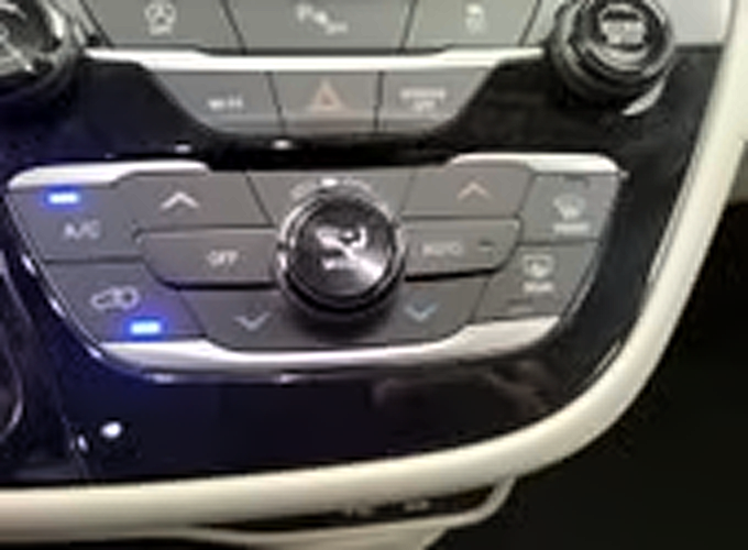 Used 2020 Chrysler Pacifica Touring-L FWD image 20