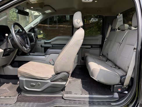 Used 2015 Ford F150 XLT w/ Equipment Group 301A Mid AWD/4WD image 4
