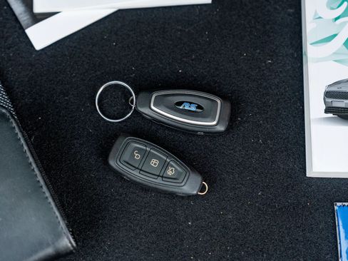 Used 2017 Ford Focus RS AWD/4WD image 18