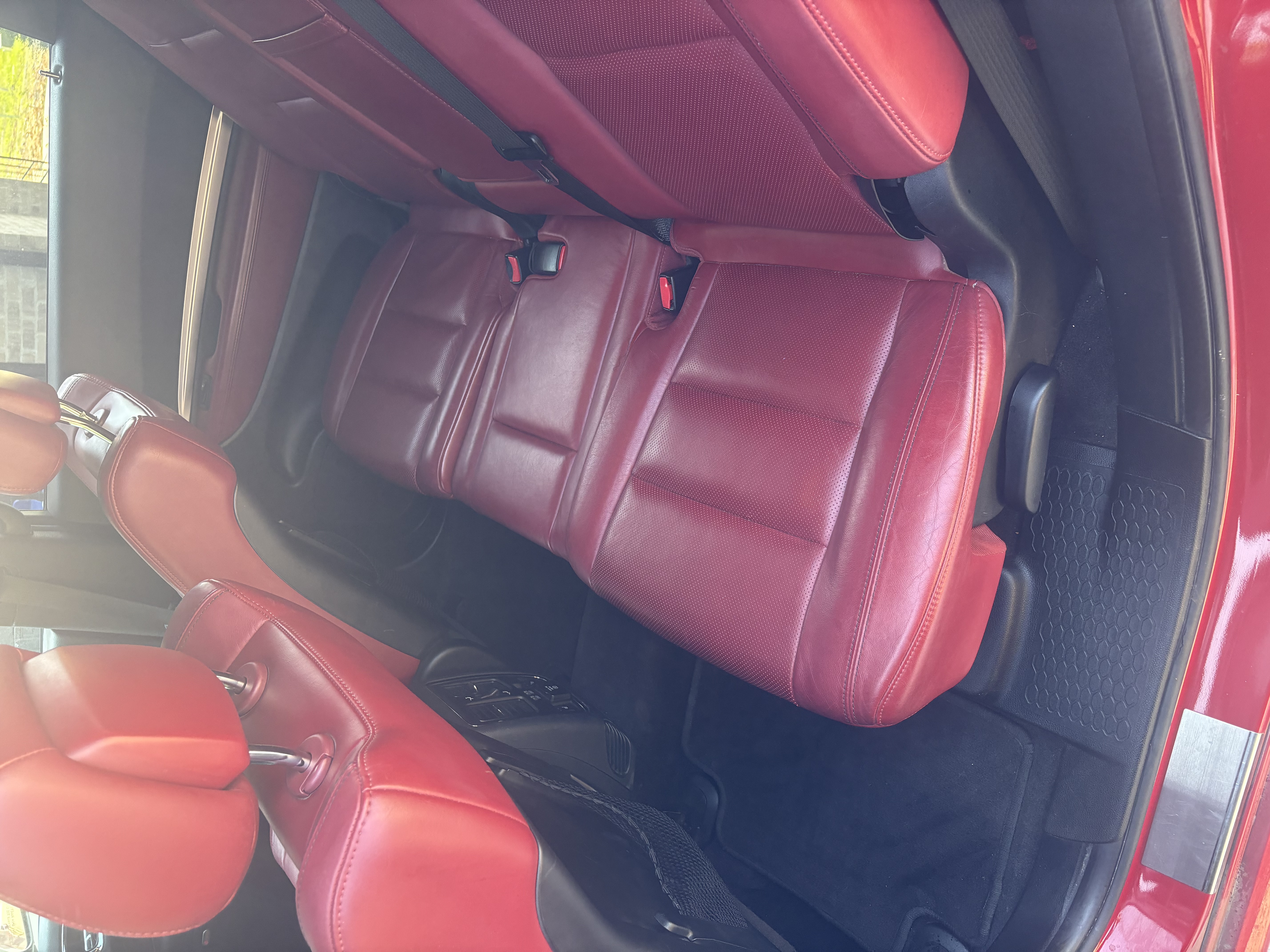 Used 2016 Dodge Durango R/T w/ Technology Group RWD image 4