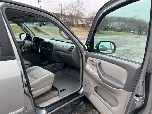 Used 2005 Toyota Tundra SR5 image 9