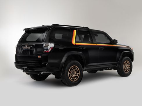 Used 2023 Toyota 4Runner 40th Anniversary SE image 31
