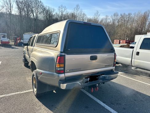 Used 2003 Chevrolet Silverado 3500 LS RWD image 5