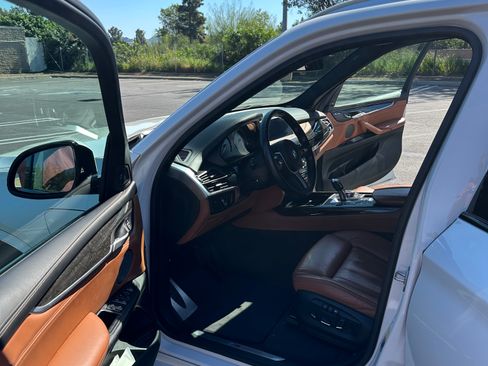 Used 2018 BMW X5 xDrive40e image 17