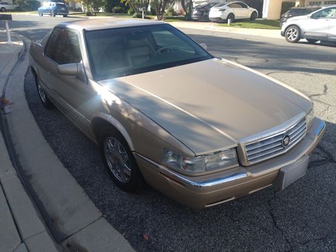 Used 1998 Cadillac Eldorado image 4