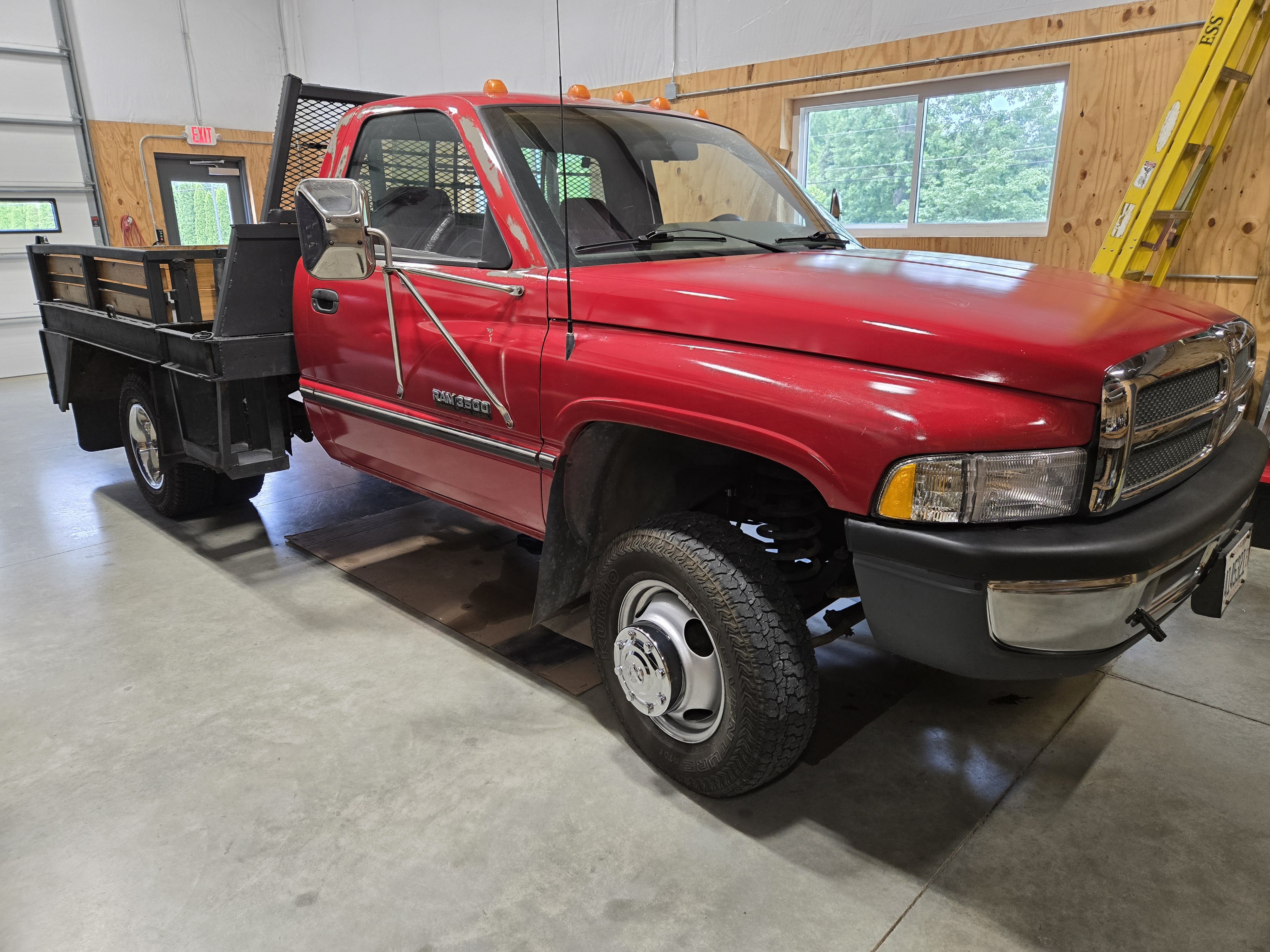 Used 1995 Dodge Ram 3500 Truck 4x4 Regular Cab image 1