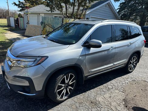 Used 2019 Honda Pilot Touring image 5
