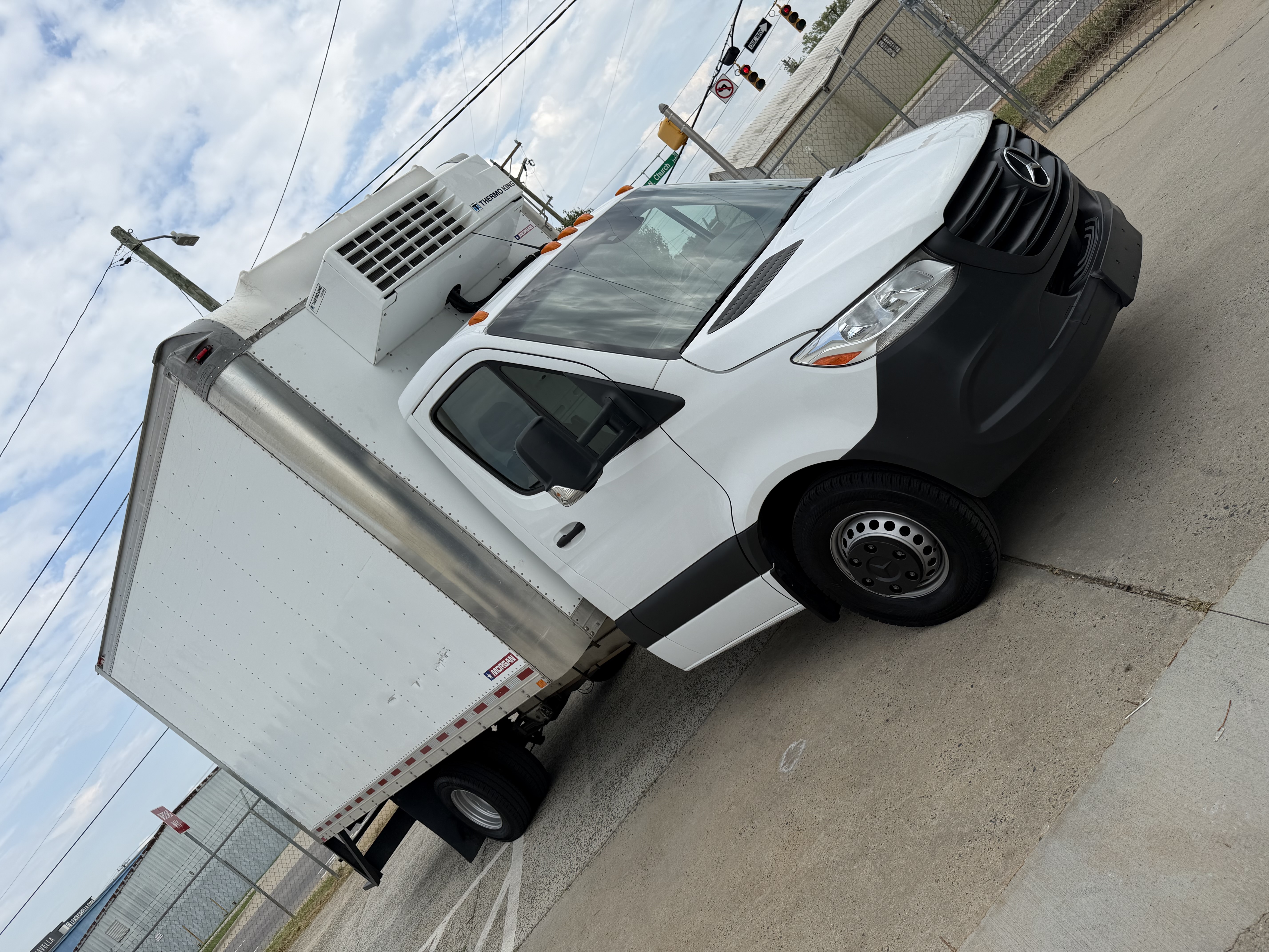 Used 2023 Mercedes-Benz Sprinter 4500 image 1