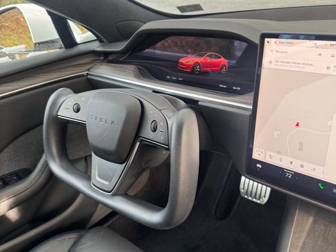 Used 2022 Tesla Model S Standard Range image 12