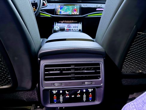 Used 2020 Audi Q7 3.0T Prestige image 17