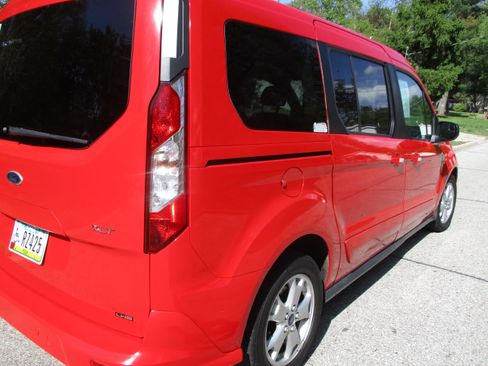 Used 2016 Ford Transit Connect XLT FWD image 10