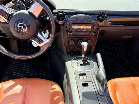 Used 2008 MAZDA MX-5 Miata Grand Touring w/ Premium Pkg RWD image 13