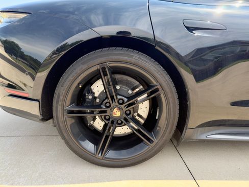Used 2020 Porsche Taycan Turbo S AWD/4WD image 12