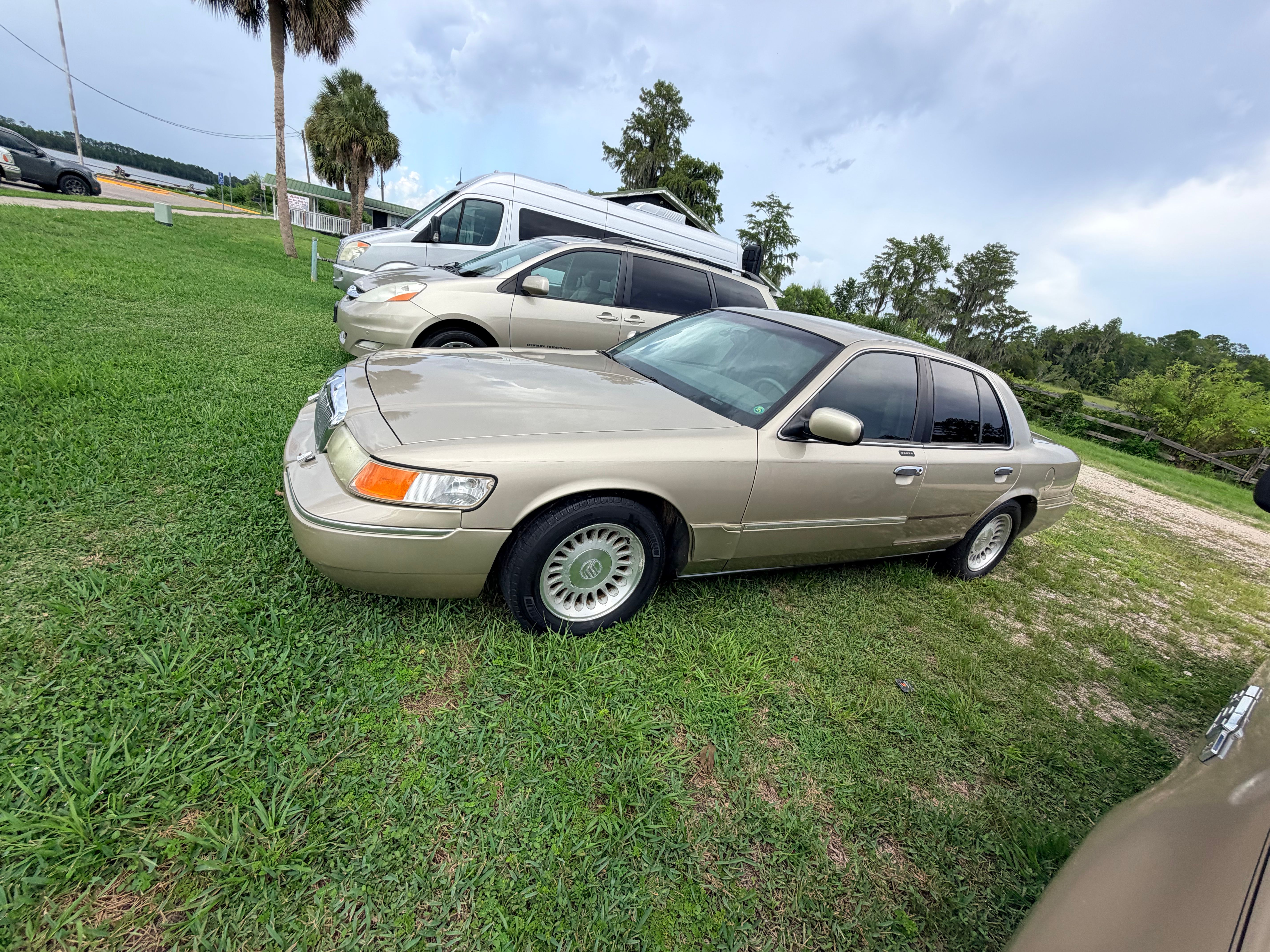 Used 2000 Mercury Grand Marquis LS RWD image 9