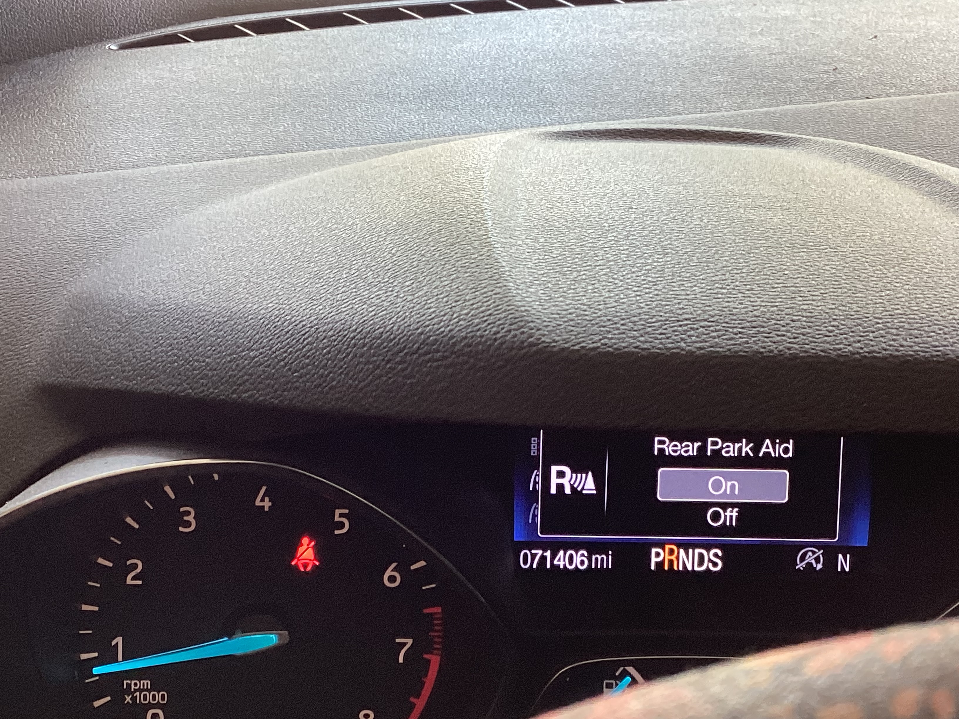 Used 2017 Ford Escape Titanium FWD image 6