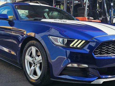 Used 2015 Ford Mustang Coupe image 2