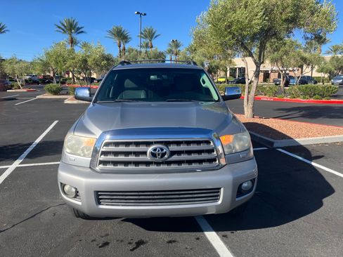 Used 2008 Toyota Sequoia Limited w/ Cold Area Pkg RWD image 2