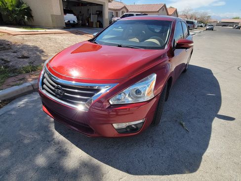Used 2015 Nissan Altima 2.5 SV w/ Convenience Package image 5