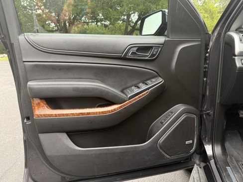 Used 2018 Chevrolet Tahoe Premier RWD image 10