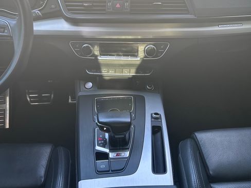 Used 2020 Audi SQ5 Premium Plus w/ Premium Plus Package image 6