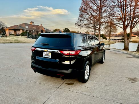 Used 2019 Chevrolet Traverse LS image 5