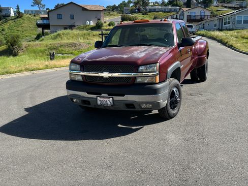 Used 2003 Chevrolet Silverado 3500 LT image 11