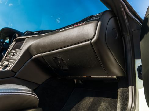 Used 2015 Maserati GranTurismo Convertible image 21